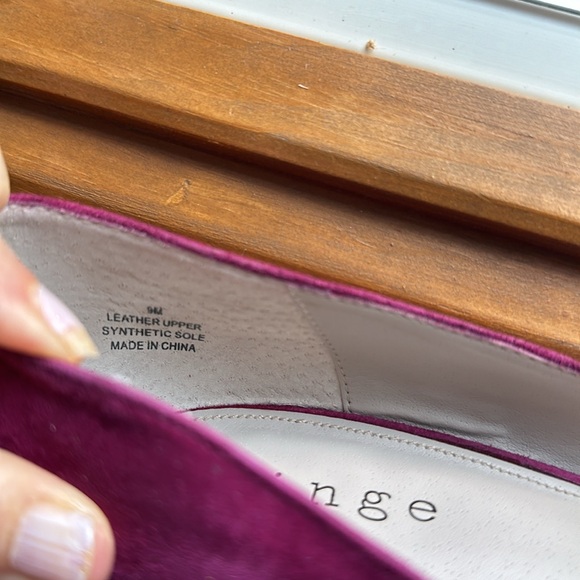 Hinge Burgundy Suede Mallory-Lea pumps, never worn! 9 - Picture 9 of 10